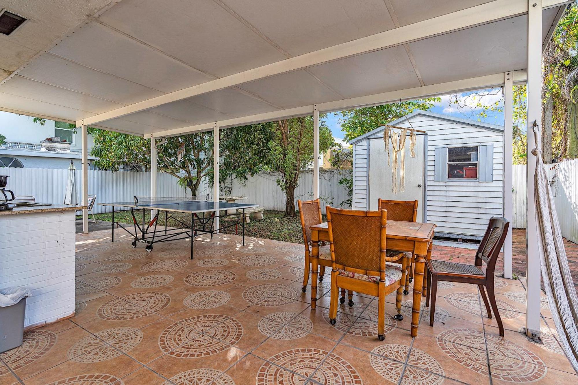Private Room In Little Havana Miami Exterior photo