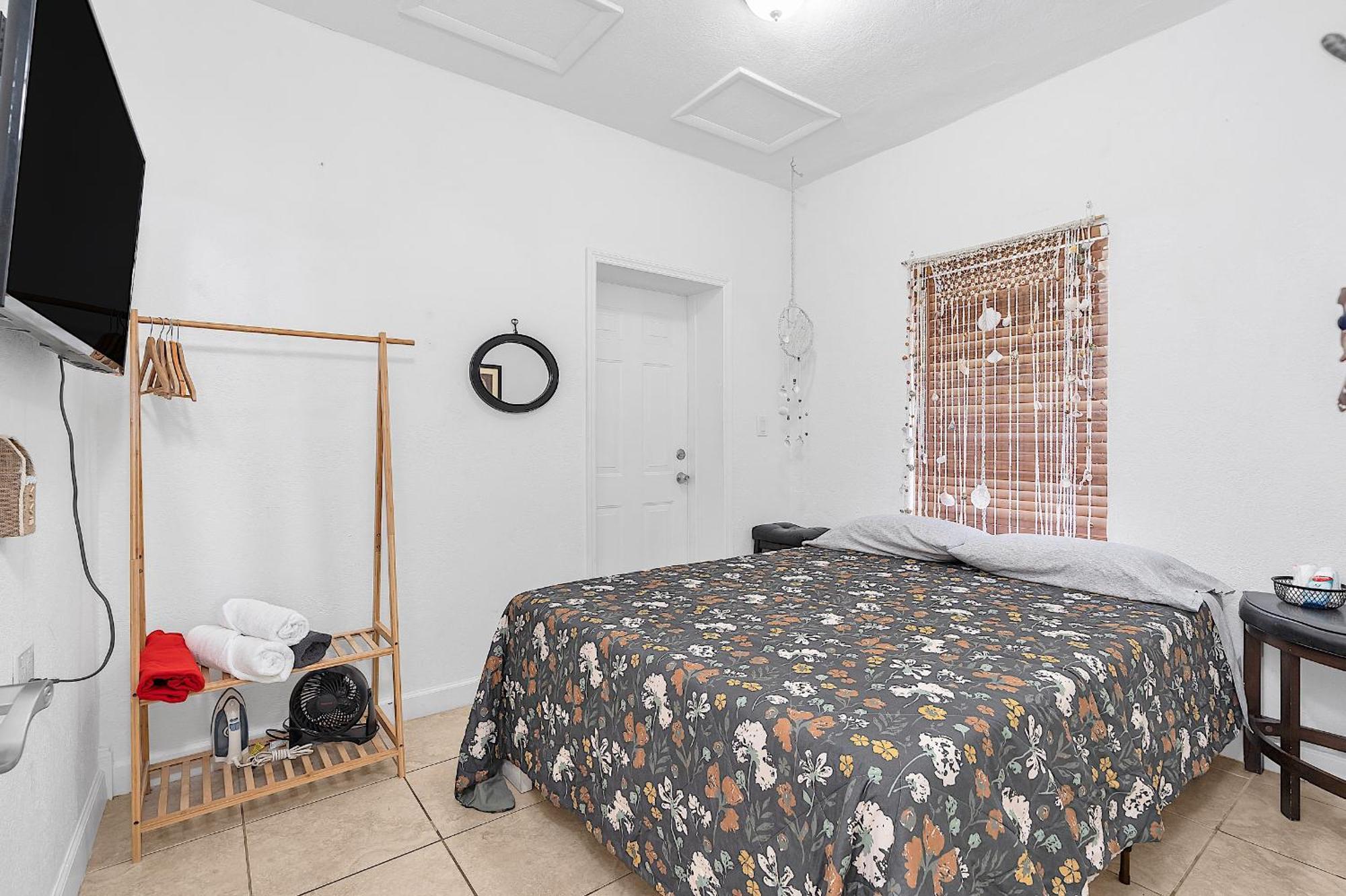 Private Room In Little Havana Miami Exterior photo